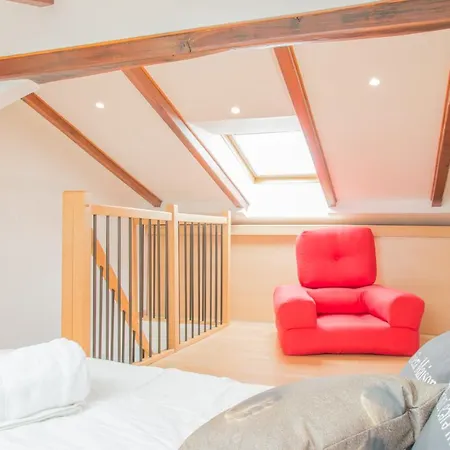 Apartment Sunlight - 