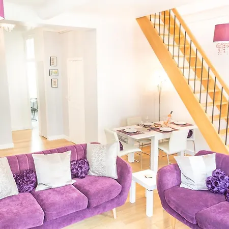 Apartment Sunlight - 